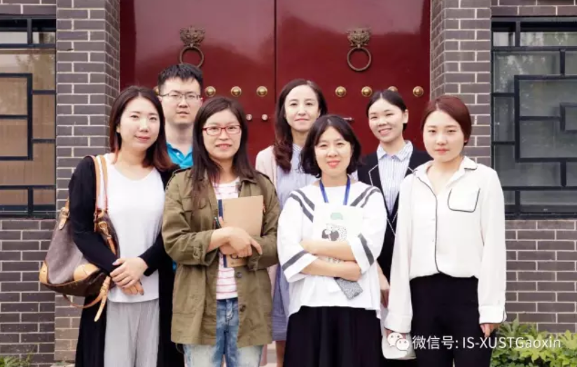 韩国留学生走进汉墓博物馆